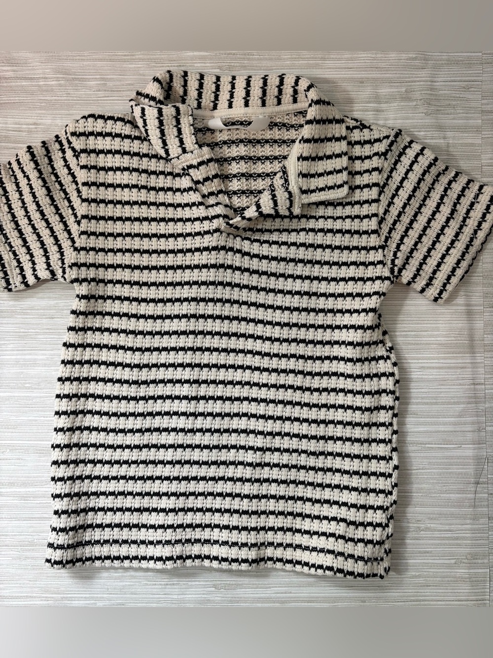 H&M 8 ✨ youth knit striped polo white + black great condition